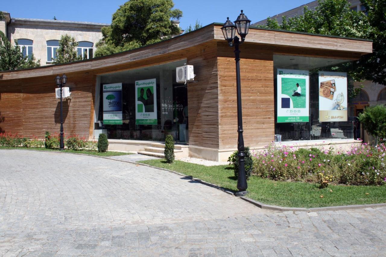Park Hotel Kʼutʼaisi Exterior foto