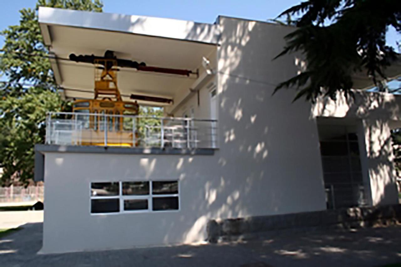 Park Hotel Kʼutʼaisi Exterior foto